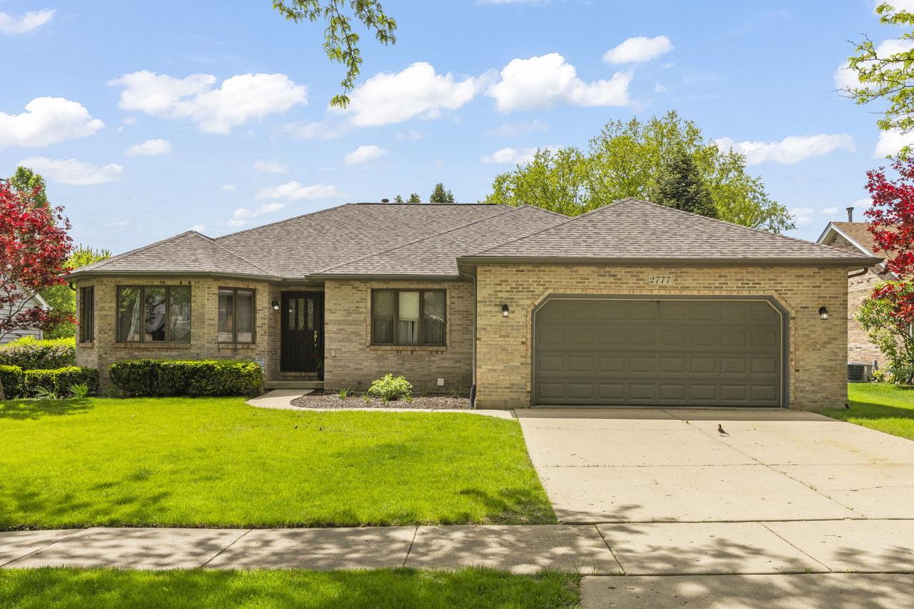 2777 Brechin Tr., Elgin, IL 60124