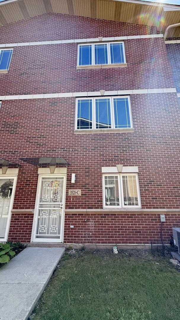 3521 S Parnell Ave. #C, Chicago, IL 60609
