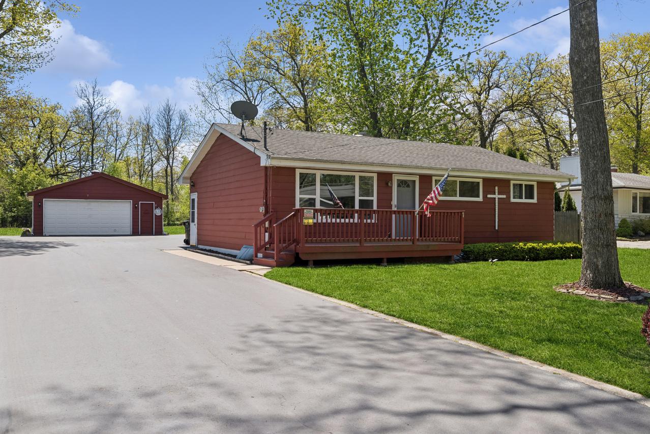 2703 11th St., Winthrop Harbor, IL 60096