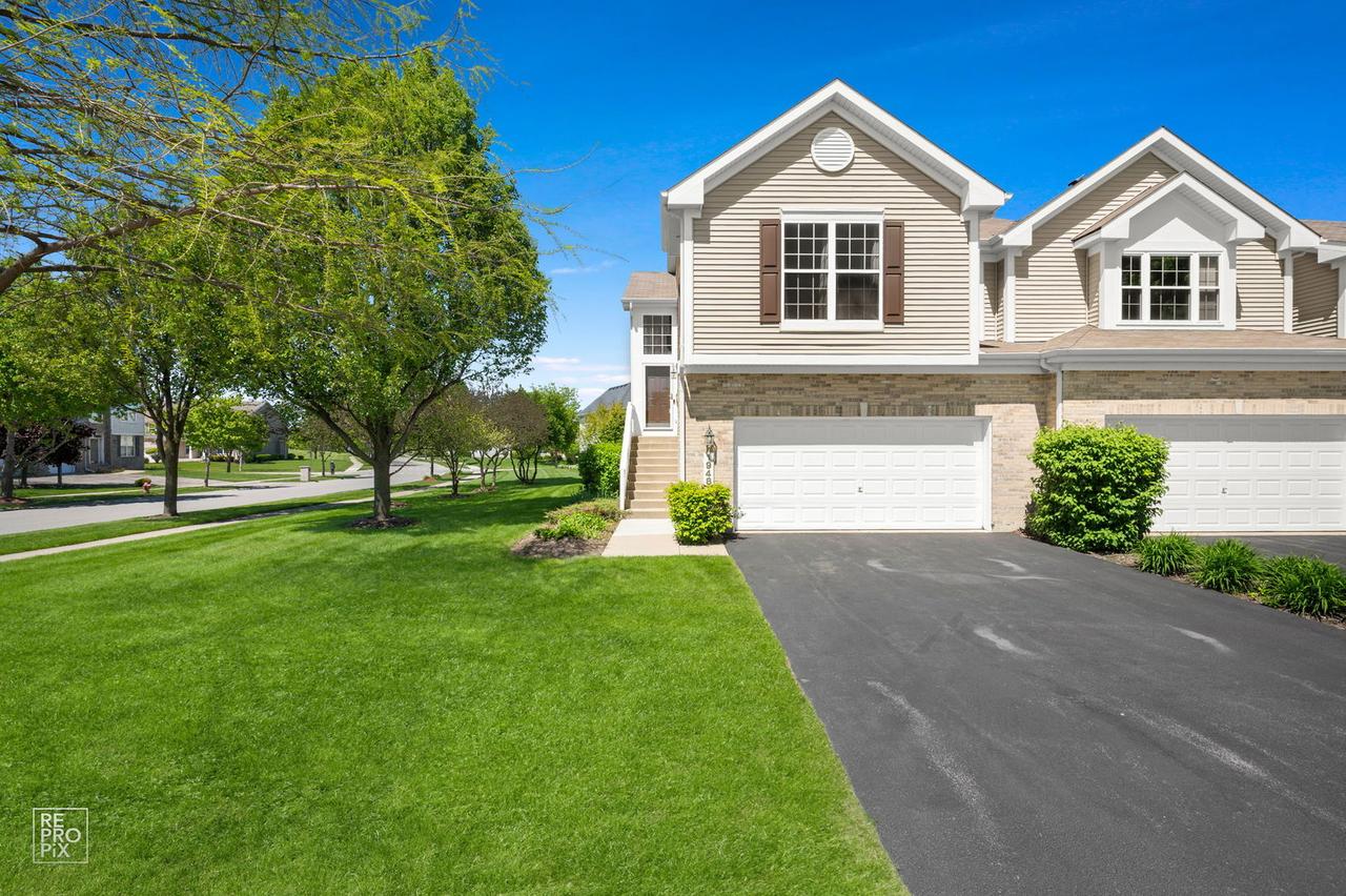 1948 Sundrop Ct., Bartlett, IL 60103