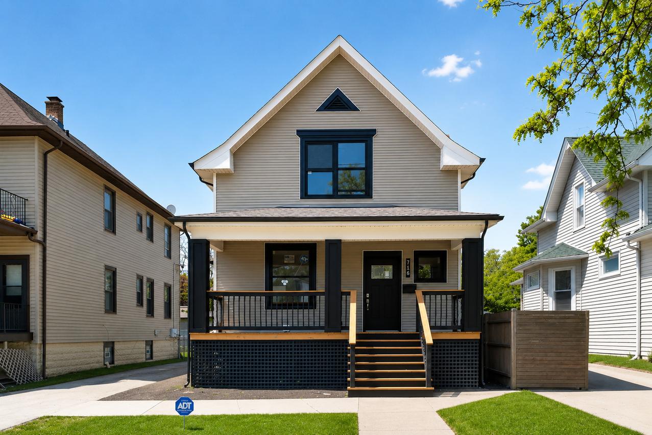 716 S 7th Ave., Maywood, IL 60153