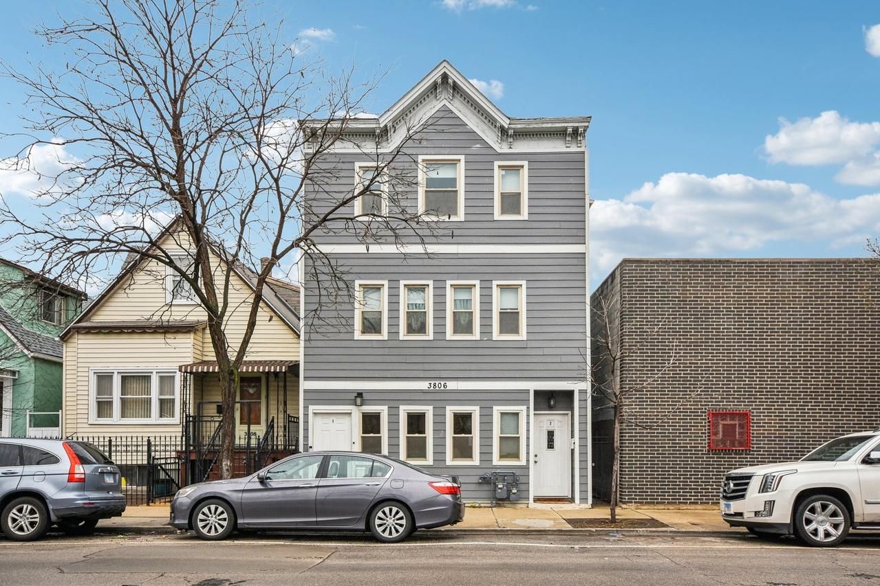 3806 W Armitage Ave., Chicago, IL 60647