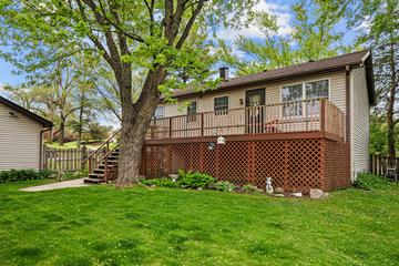 26 Miller Rd., Lake in the Hills, IL 60156