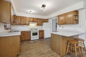 26 Miller Rd., Lake in the Hills, IL 60156