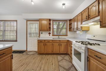26 Miller Rd., Lake in the Hills, IL 60156