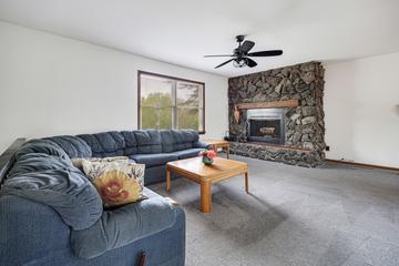 26 Miller Rd., Lake in the Hills, IL 60156