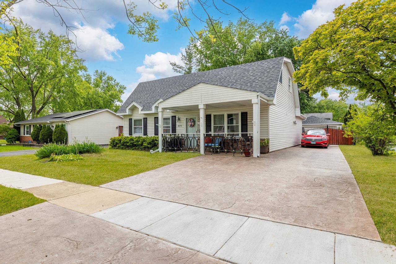 275 Plainview Dr., Bolingbrook, IL 60440