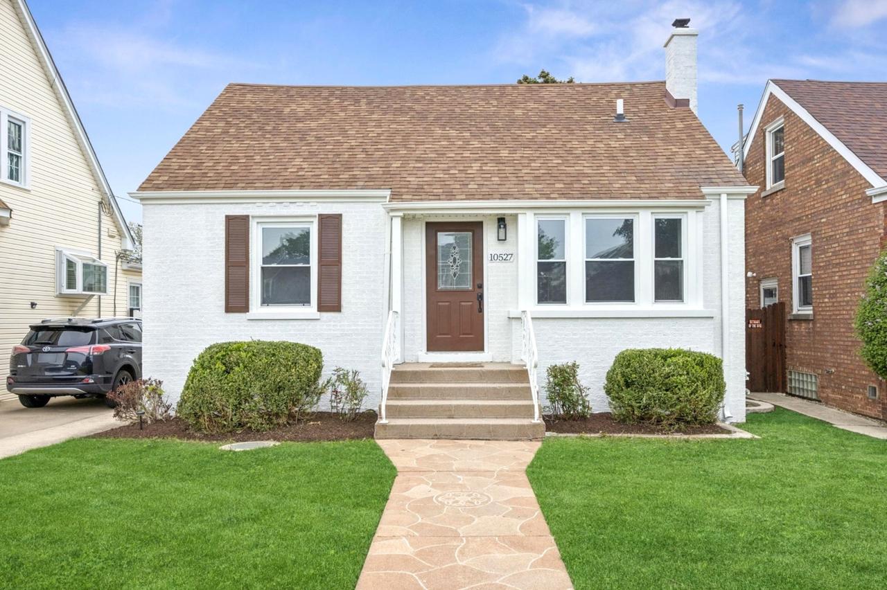 10527 S Albany Ave., Chicago, IL 60655