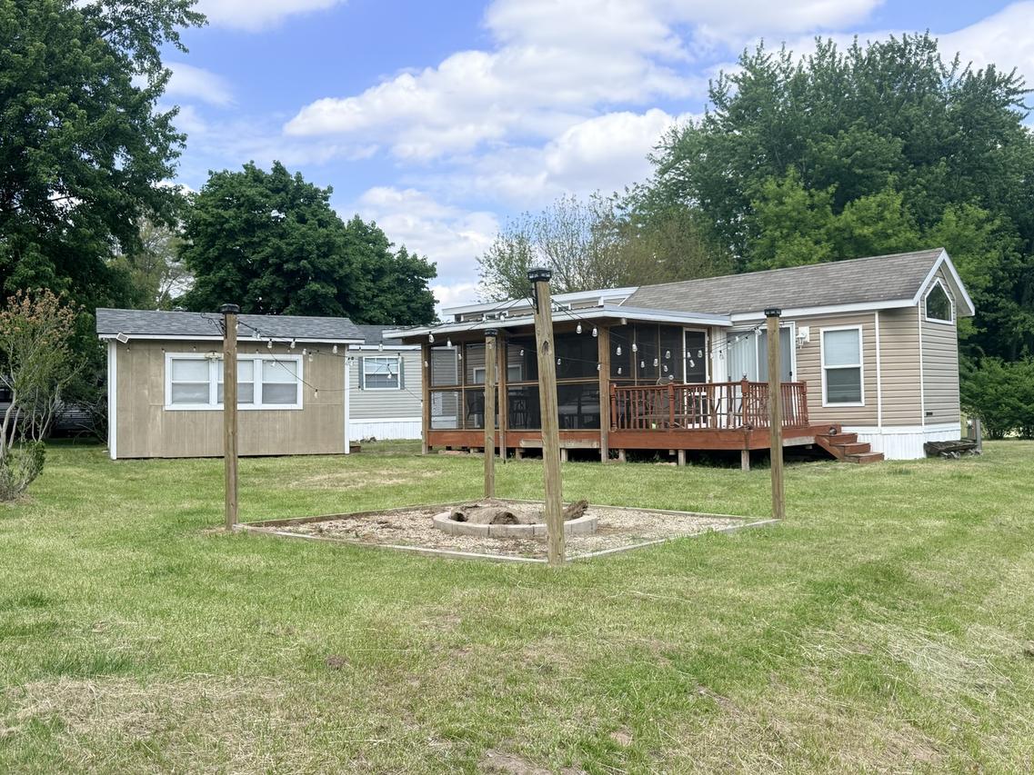 29-379 Woodhaven Lakes, Sublette, IL 61367