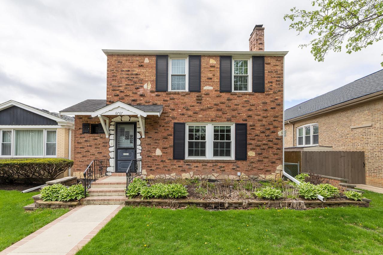 6767 N Talcott Ave., Chicago, IL 60656