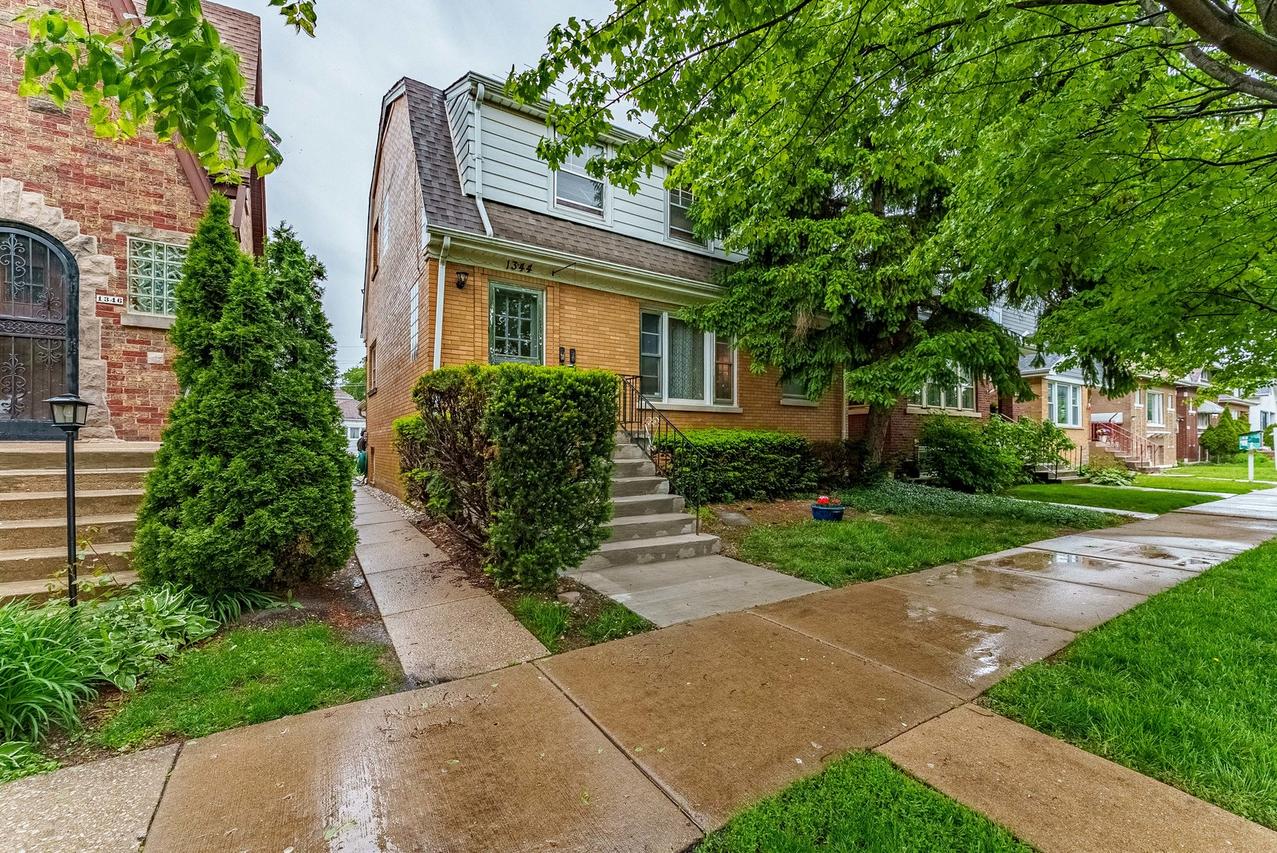 1344 Cuyler Ave., Berwyn, IL 60402