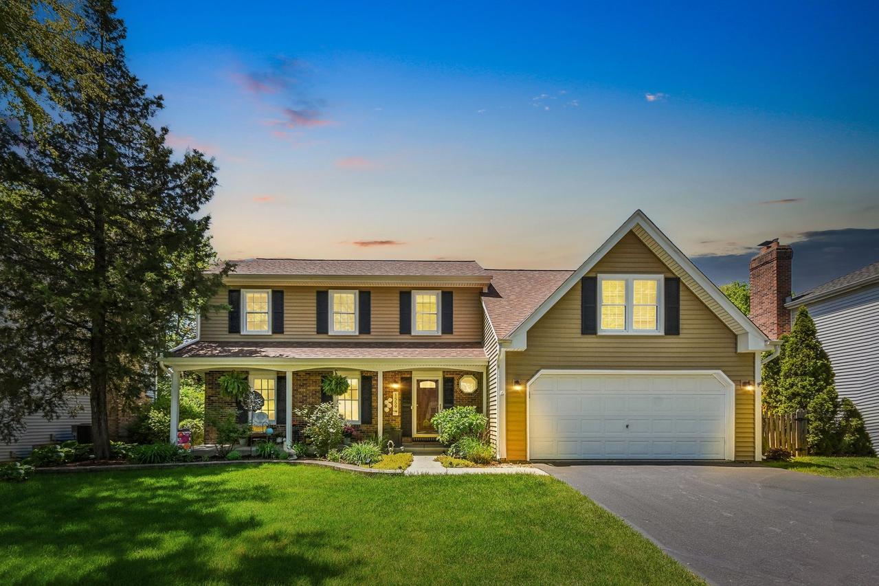 1559 Abbotsford Dr., Naperville, IL 60563