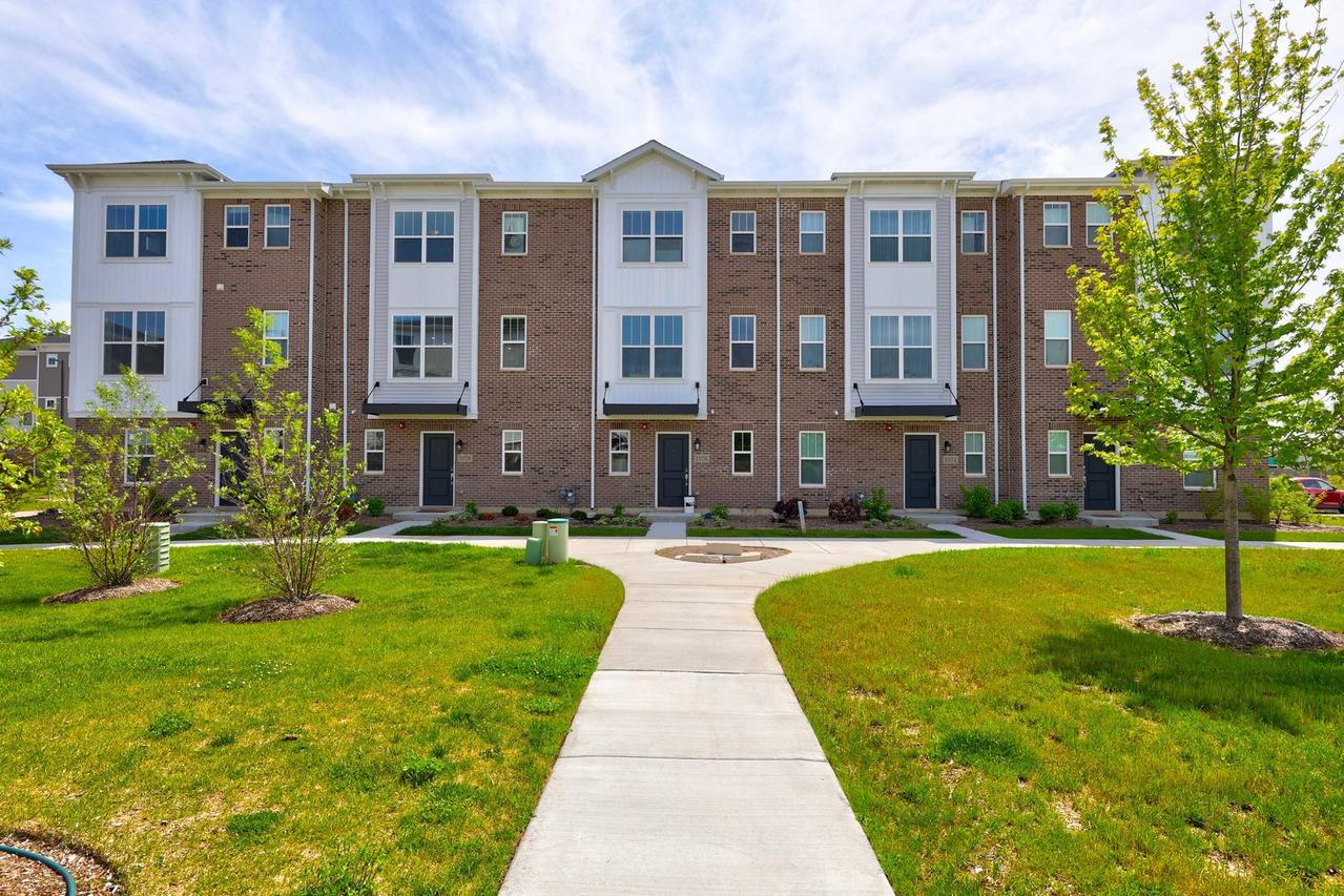 1078 Bogart St., Des Plaines, IL 60018