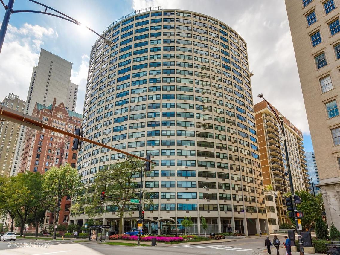 1150 N Lake Shore Dr. #13L, Chicago, IL 60611