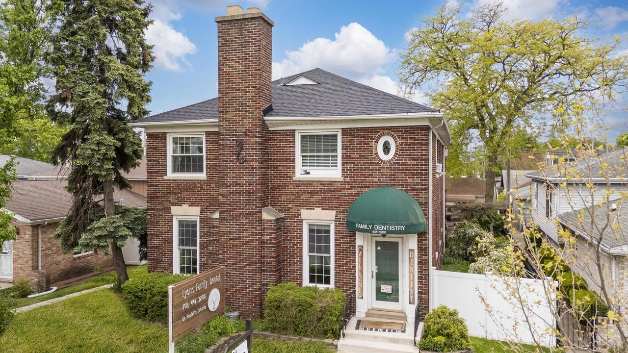 4212 Joliet Ave., Lyons, IL 60534