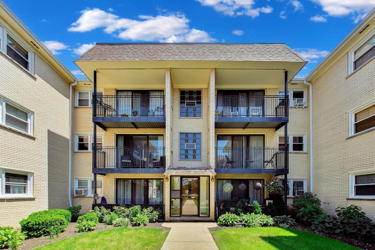 6565 N Harlem Ave. #2N, Chicago, IL 60631