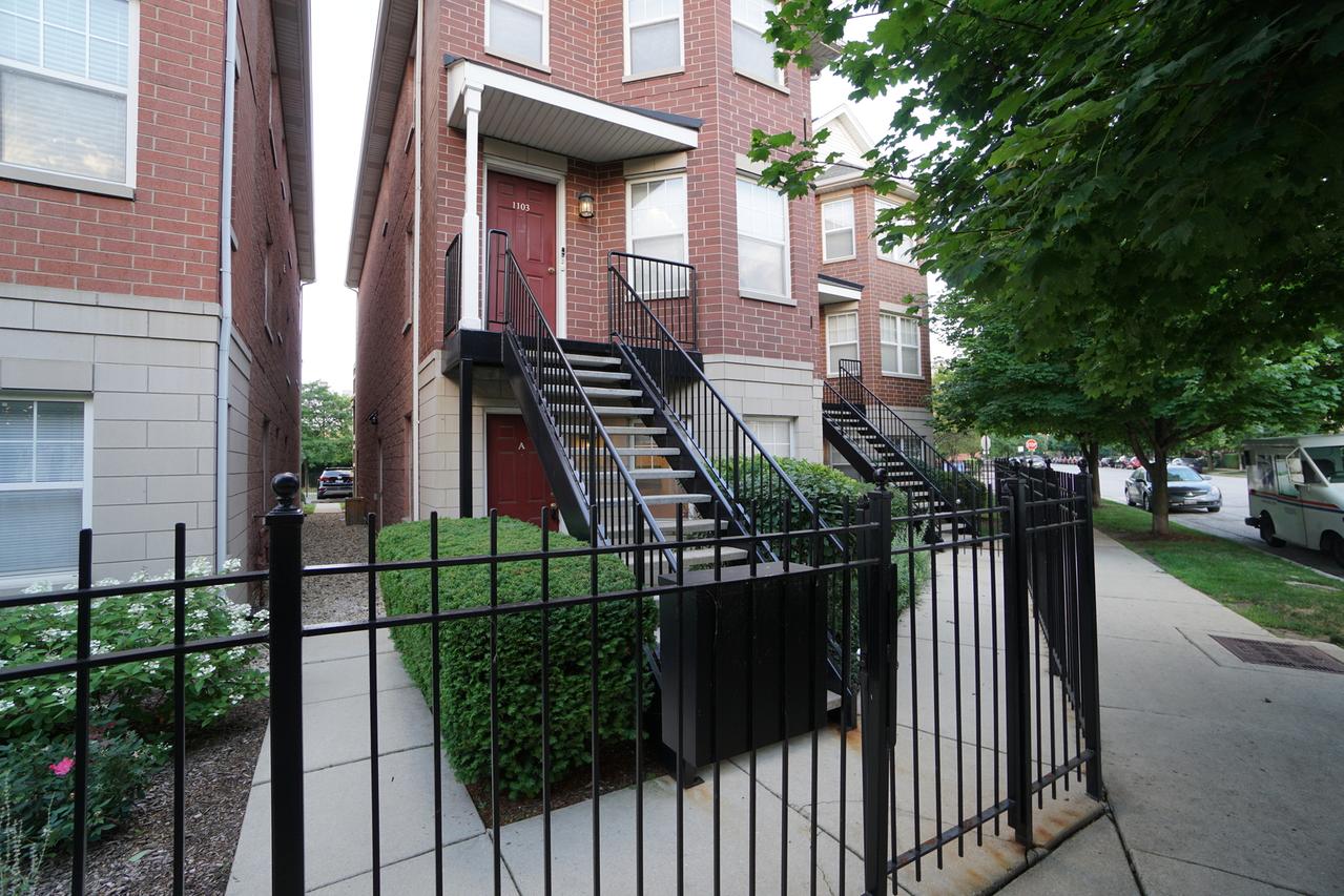 1103 N Crosby St. #A, Chicago, IL 60610