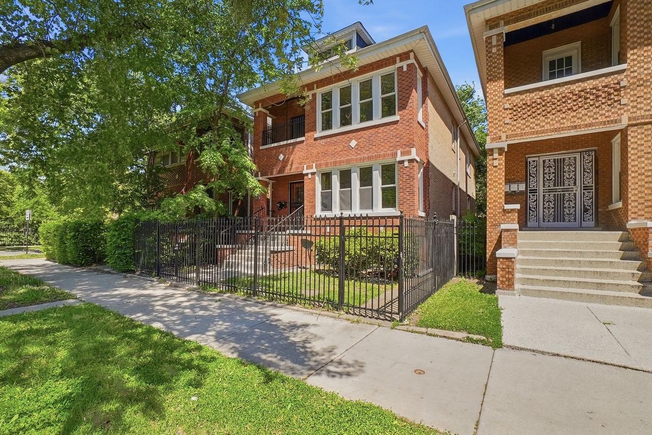 6805 S Talman Ave., Chicago, IL 60629