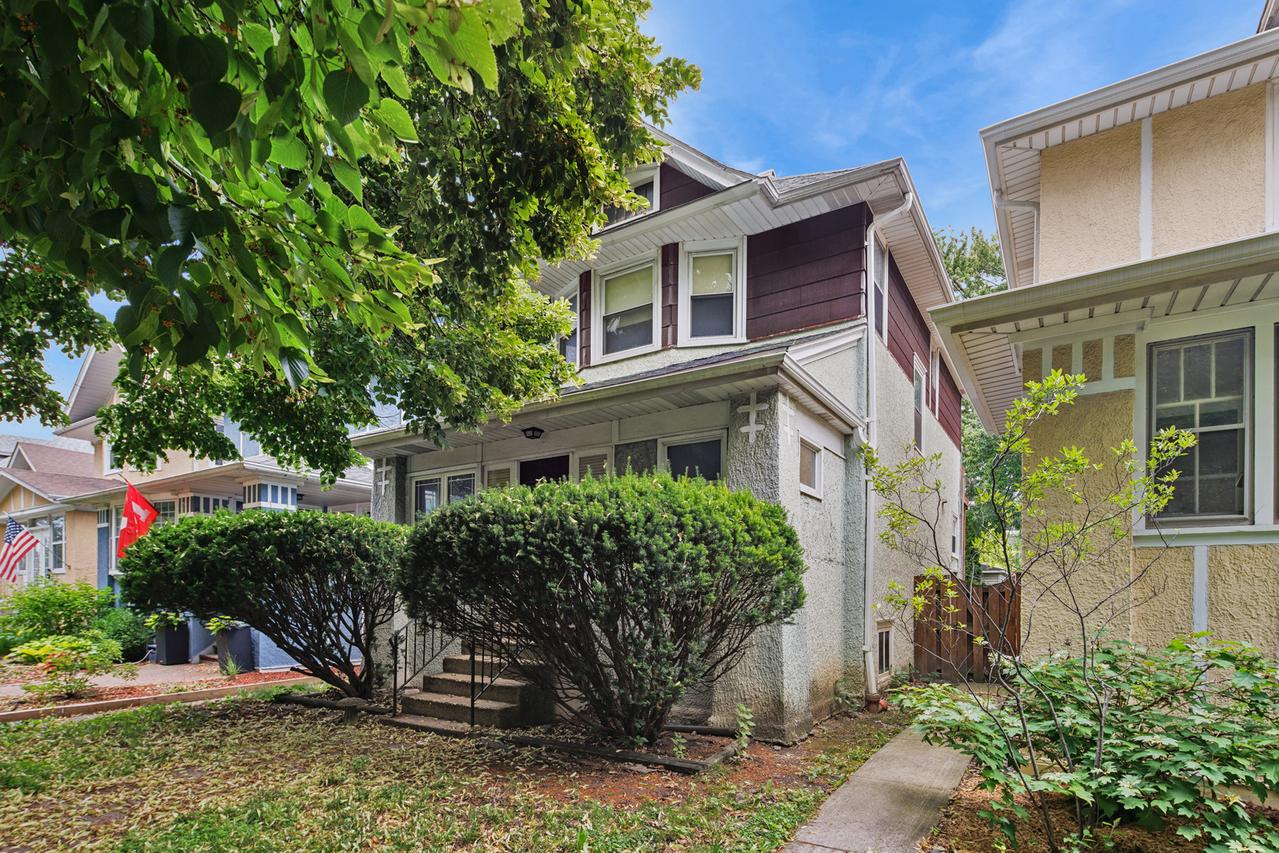 5325 W Berteau Ave., Chicago, IL 60641