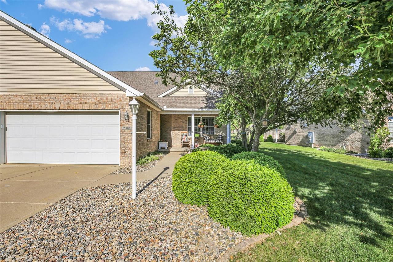 2308 Naples Ct., Champaign, IL 61822