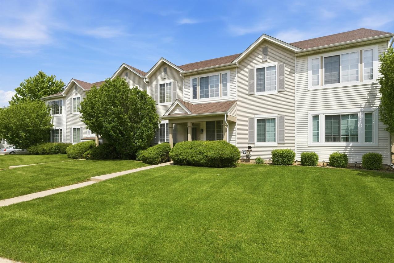 1513 Azalea Cir., Romeoville, IL 60446