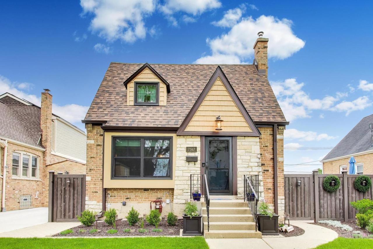 7347 N Overhill Ave., Chicago, IL 60631