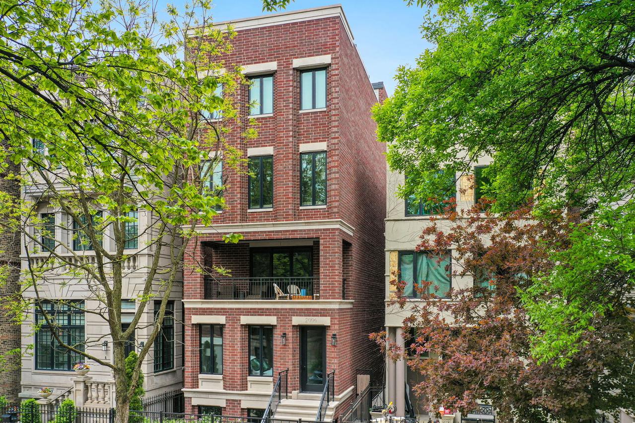 2006 N Mohawk St. #1, Chicago, IL 60614