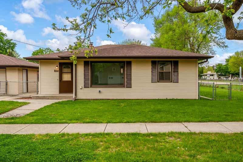 320 E Marshall St., Belvidere, IL 61008