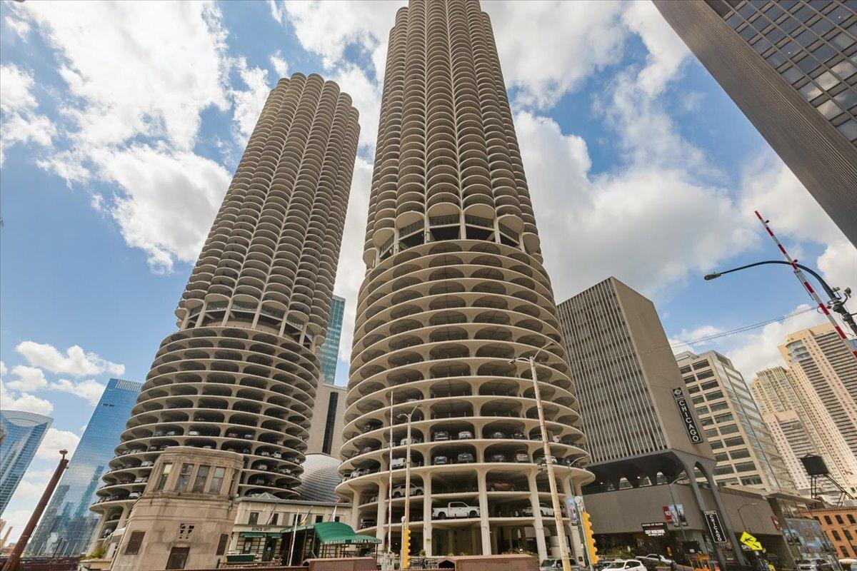 300 N State St. #4326, Chicago, IL 60654