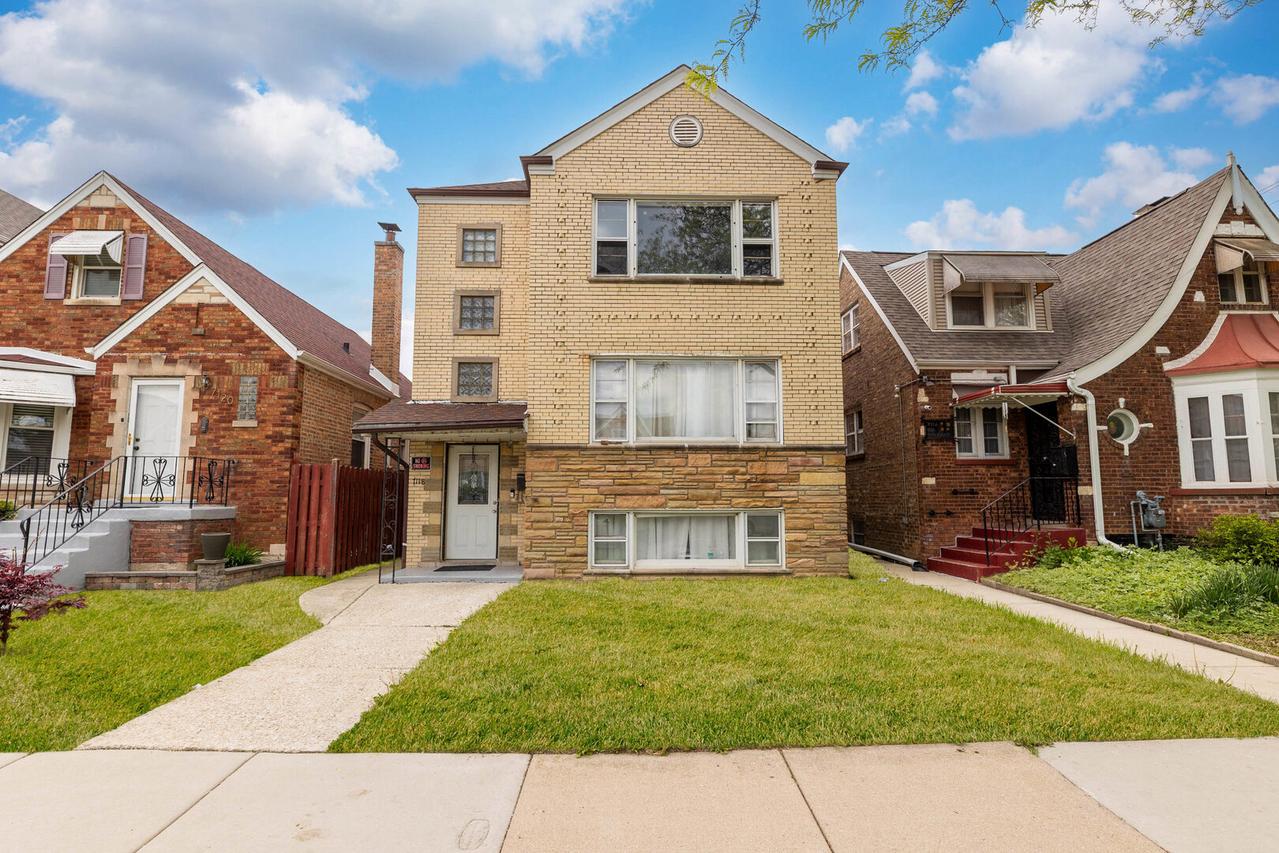 7118 S Mozart St., Chicago, IL 60629