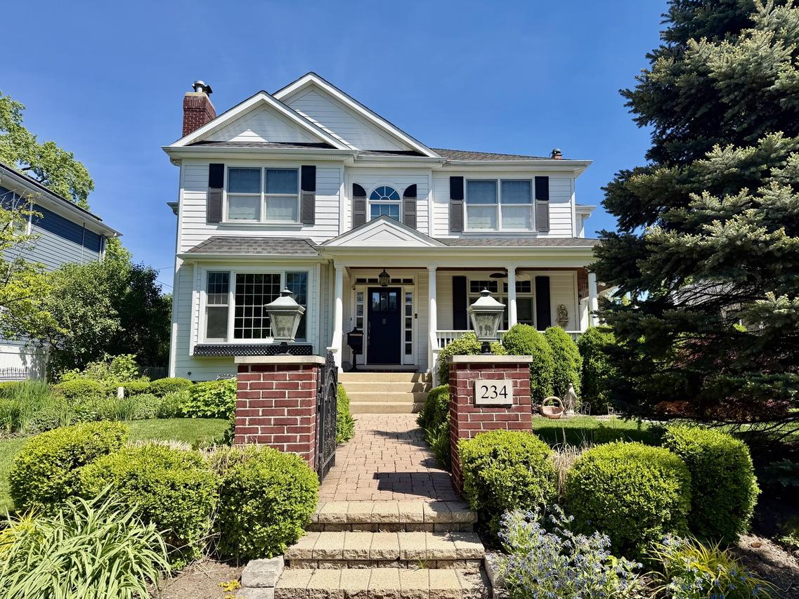 234 Lake Ave., Park Ridge, IL 60068