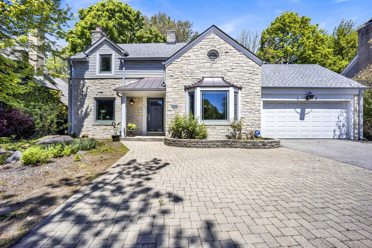 3029 Simpson St., Evanston, IL 60201