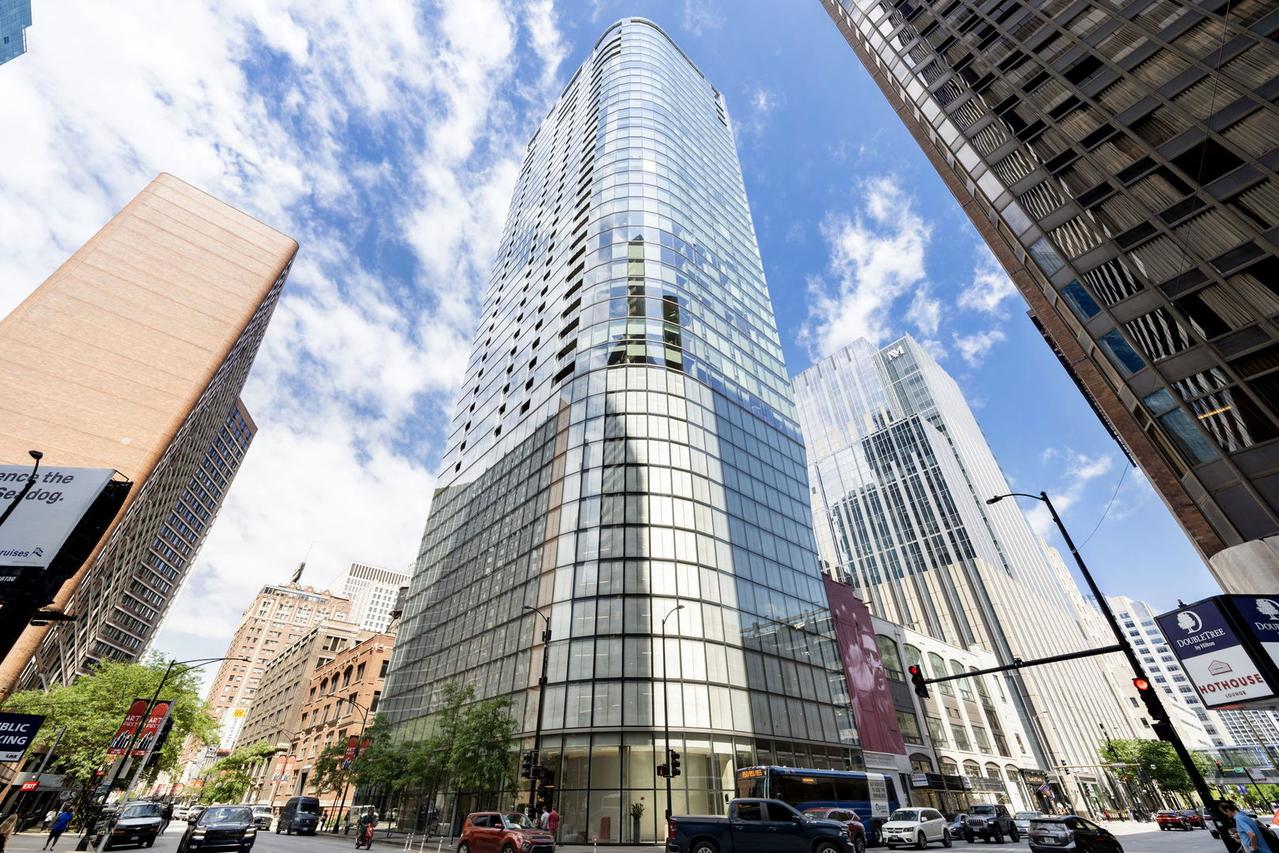 600 N Fairbanks Ct. #3503, Chicago, IL 60611