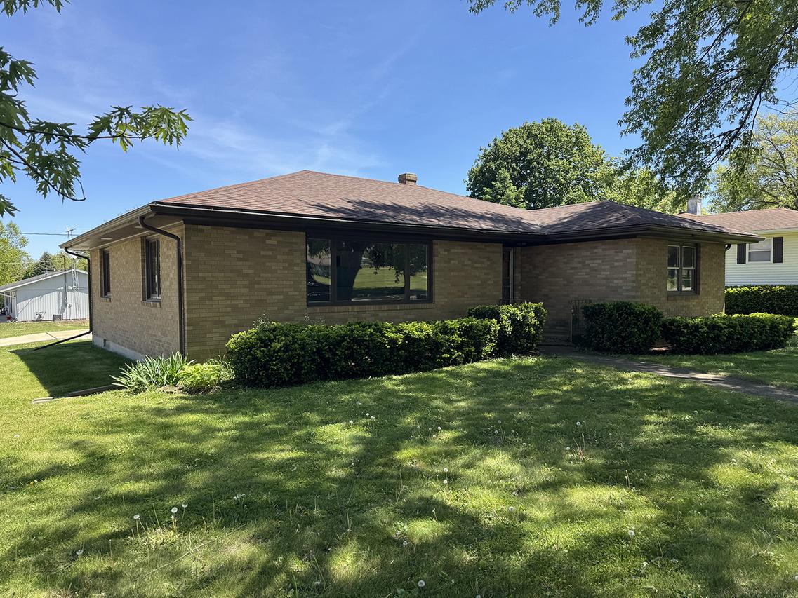 401 S Ridge St., Shannon, IL 61078