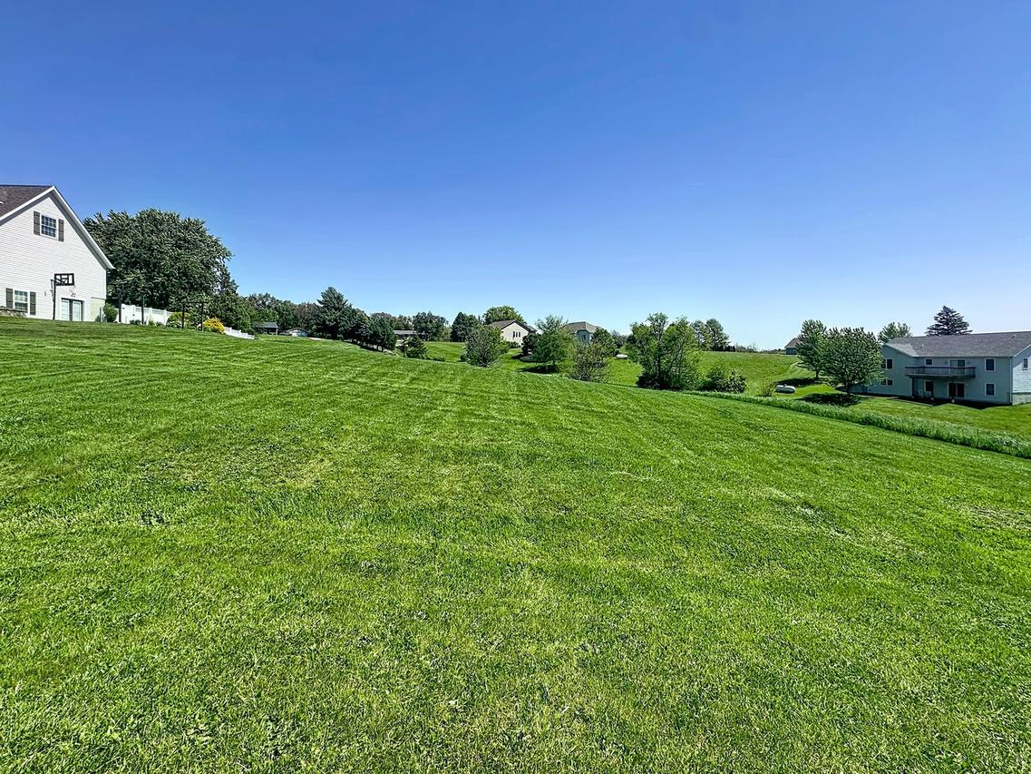 26 Lake Of The Hills, Orion, IL 61273