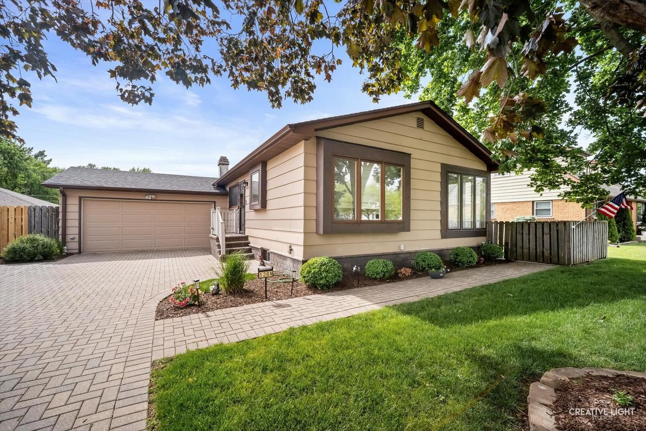 128 N Hale Ave., Bartlett, IL 60103