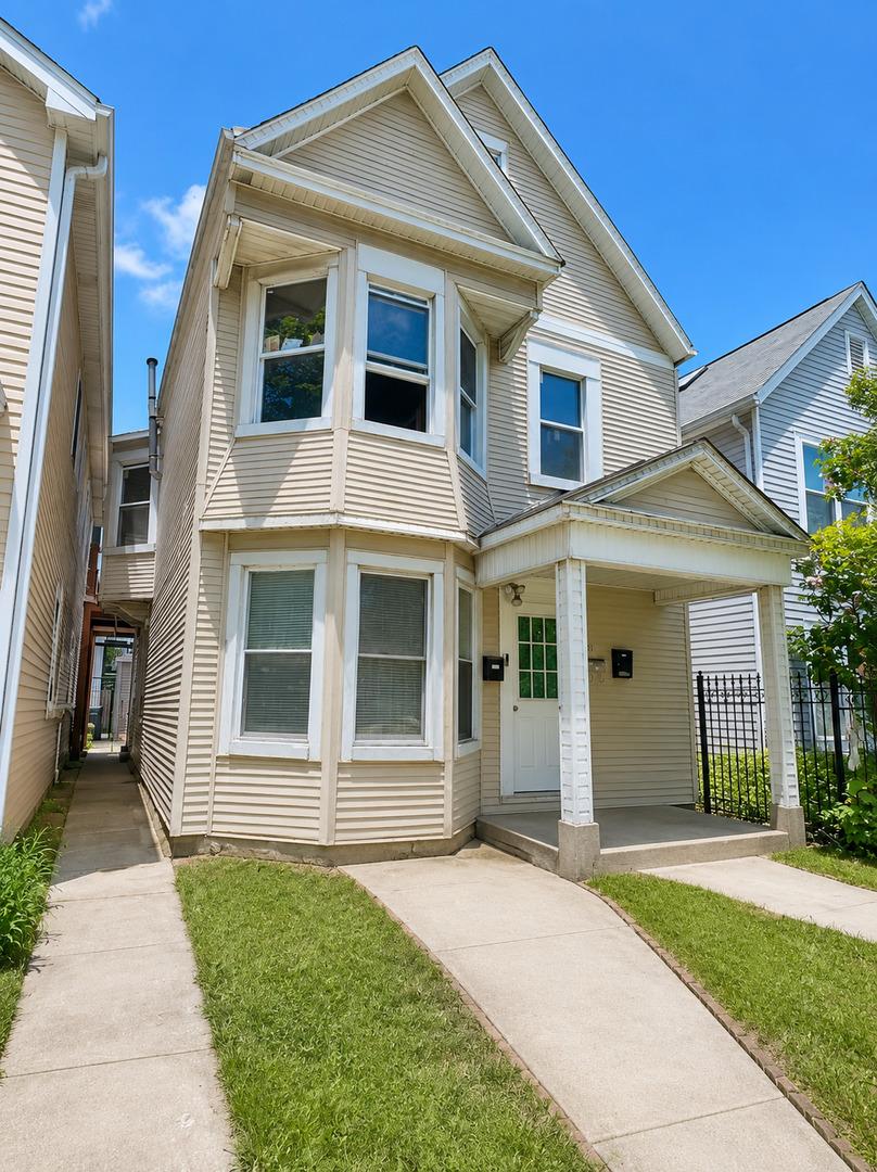 3709 W Palmer St., Chicago, IL 60647