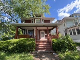 630 Forest Ave., Elgin, IL 60120