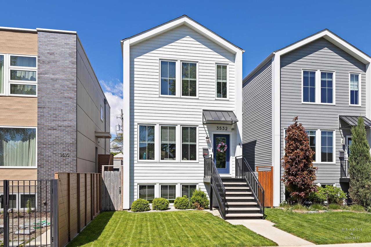3532 N Kolmar Ave., Chicago, IL 60641