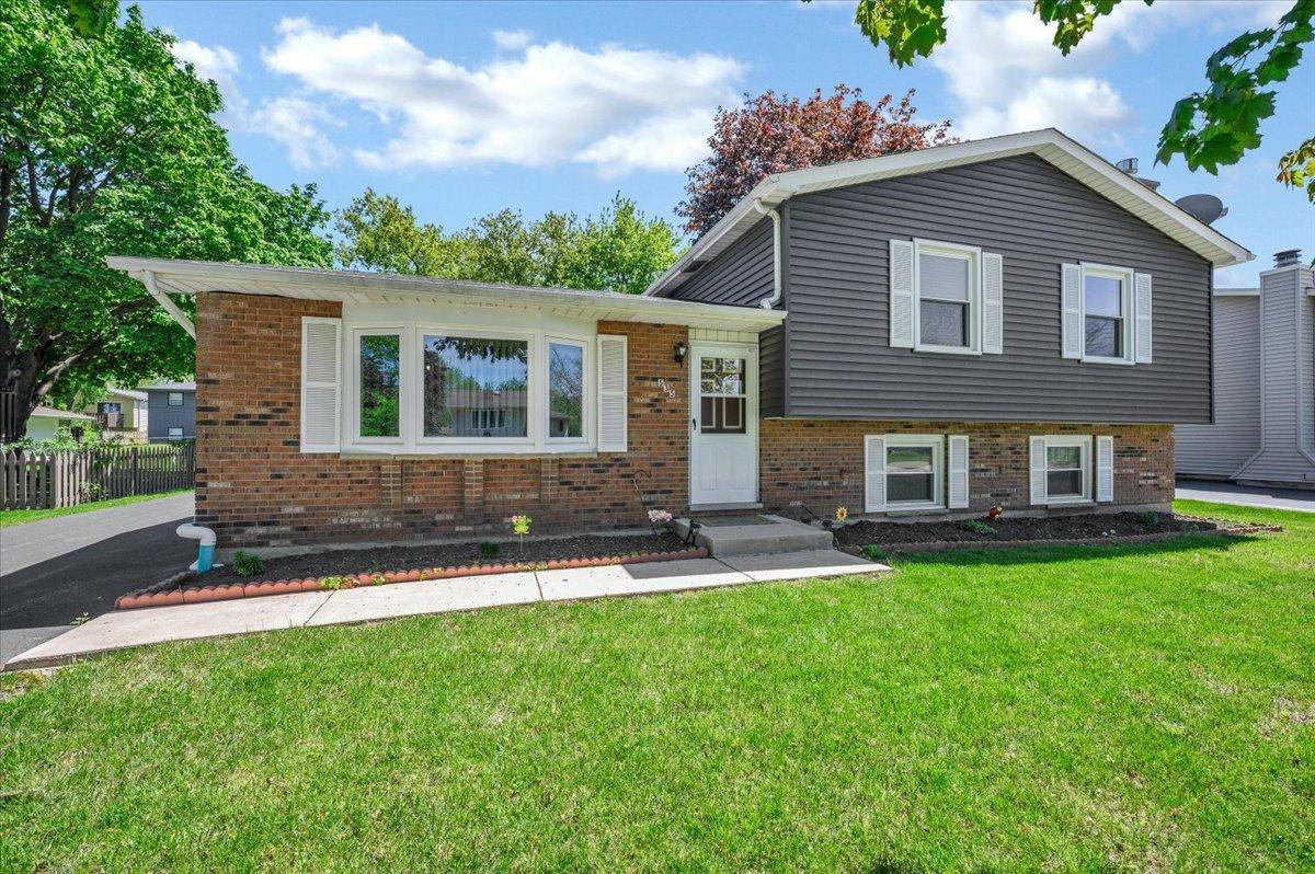 535 Garnett Ave., Winthrop Harbor, IL 60096