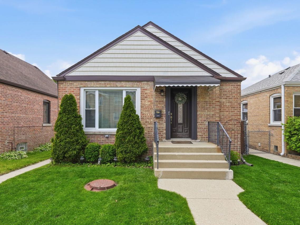 3708 N Pacific Ave., Chicago, IL 60634
