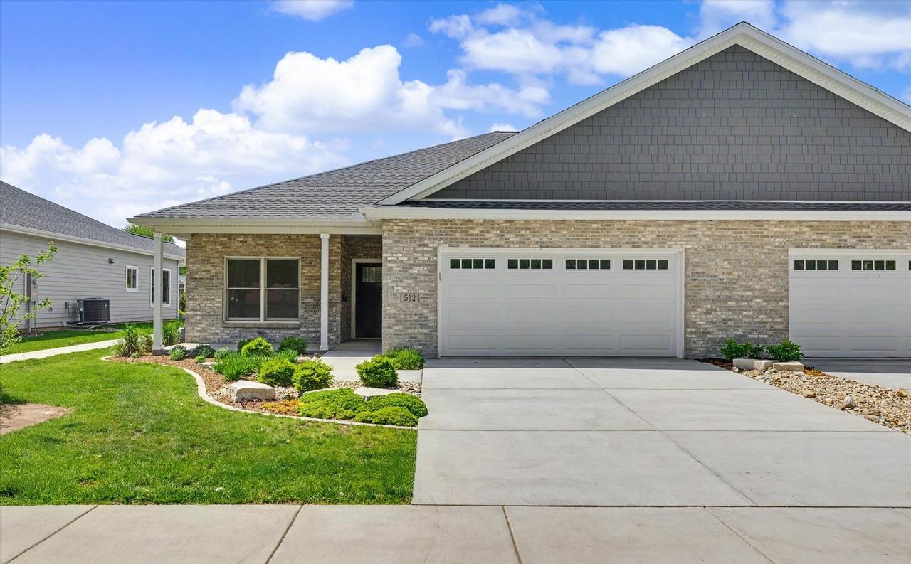 512 S 6th St., Fairbury, IL 61739