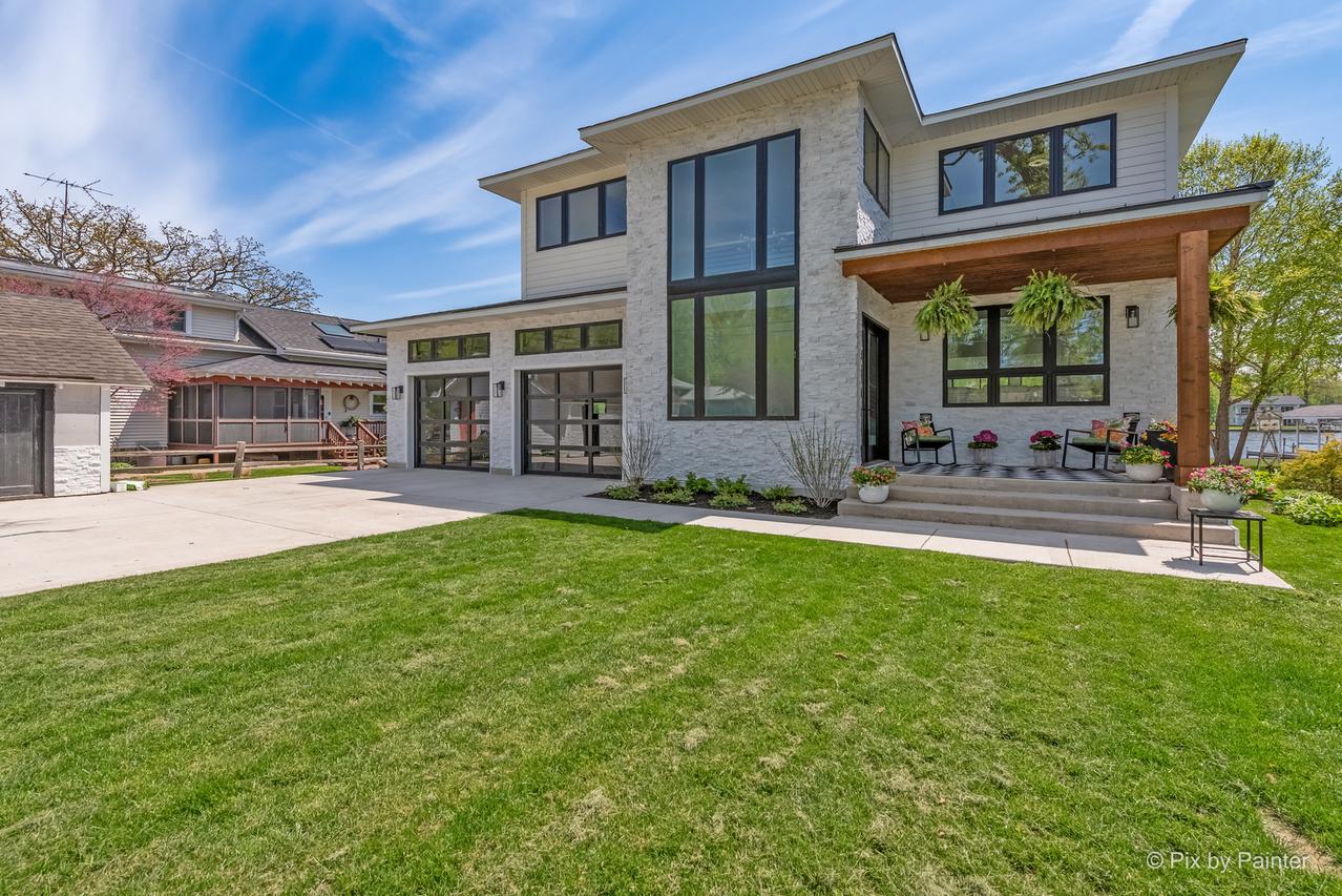 1617 Sunnyside Beach Dr., Johnsburg, IL 60051