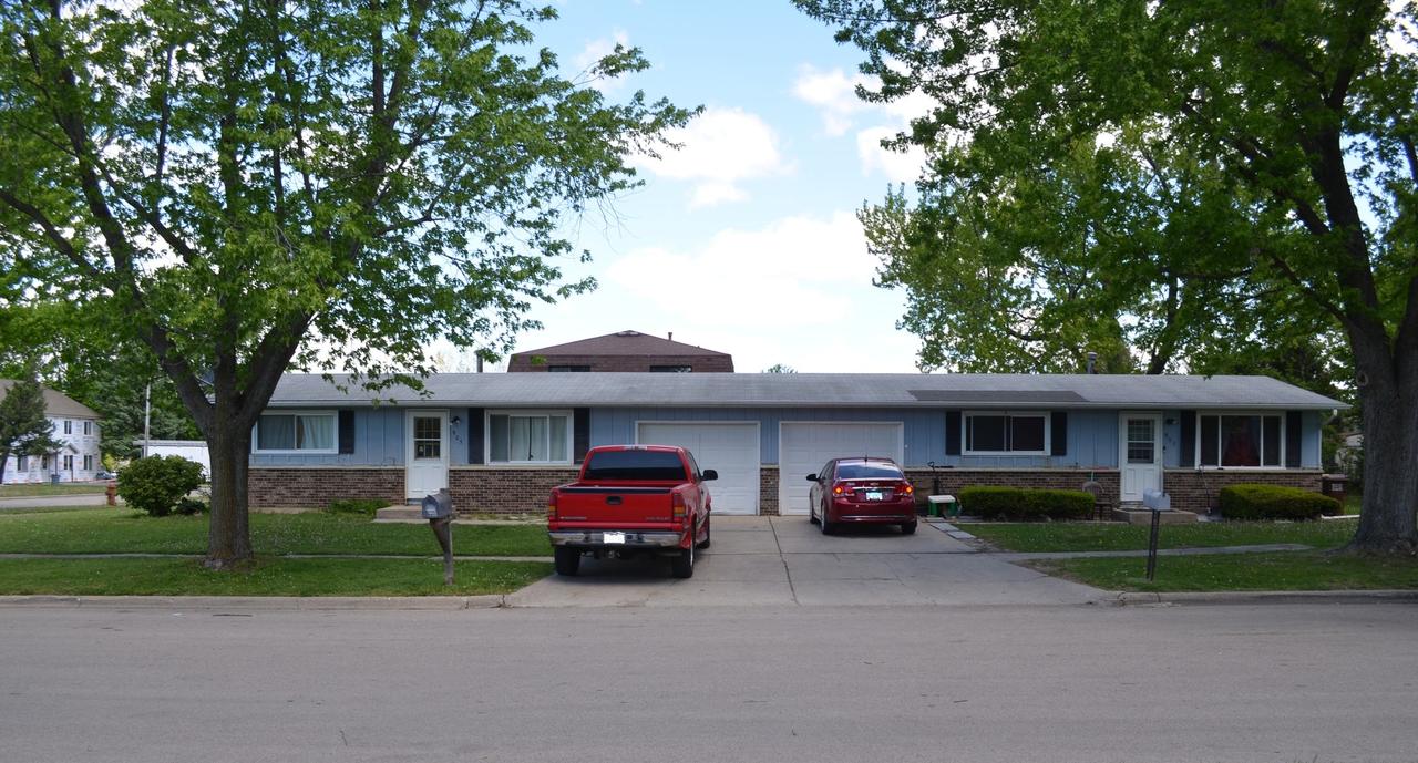 903-905 West St., Harvard, IL 60033