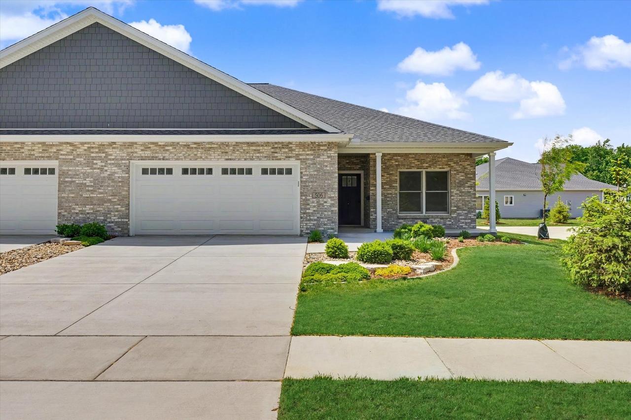 506 S 6th St., Fairbury, IL 61739