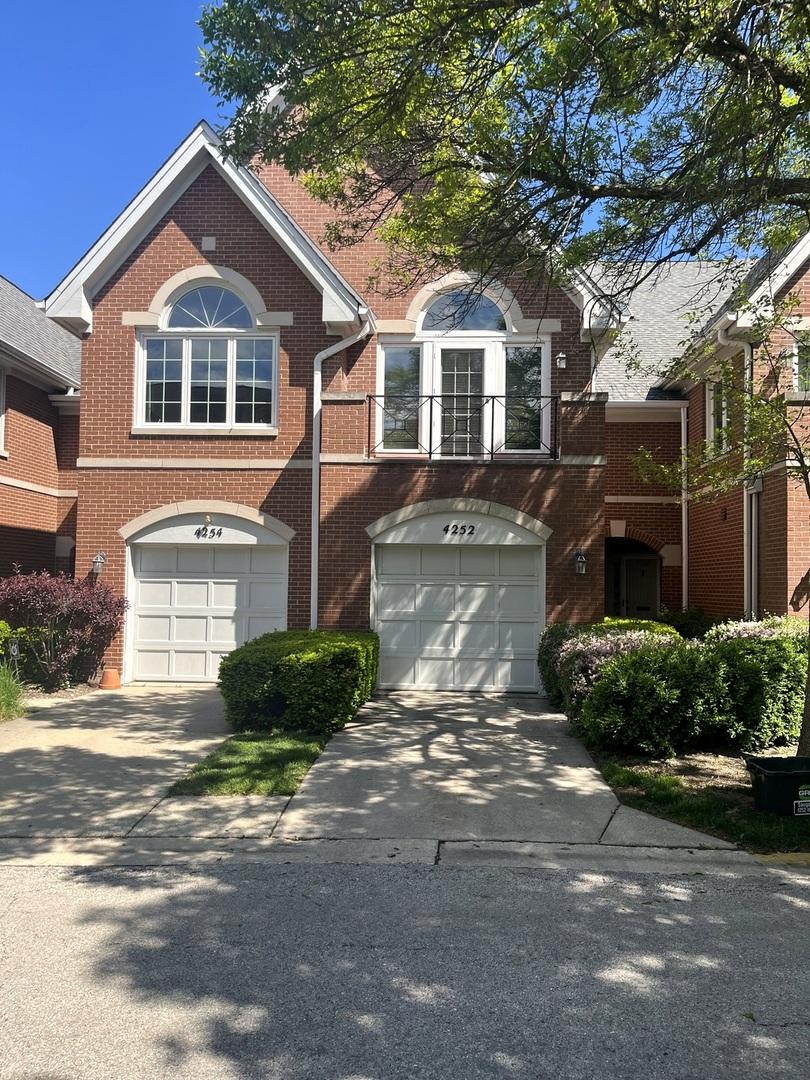 4252 W Harrington Ln., Chicago, IL 60646