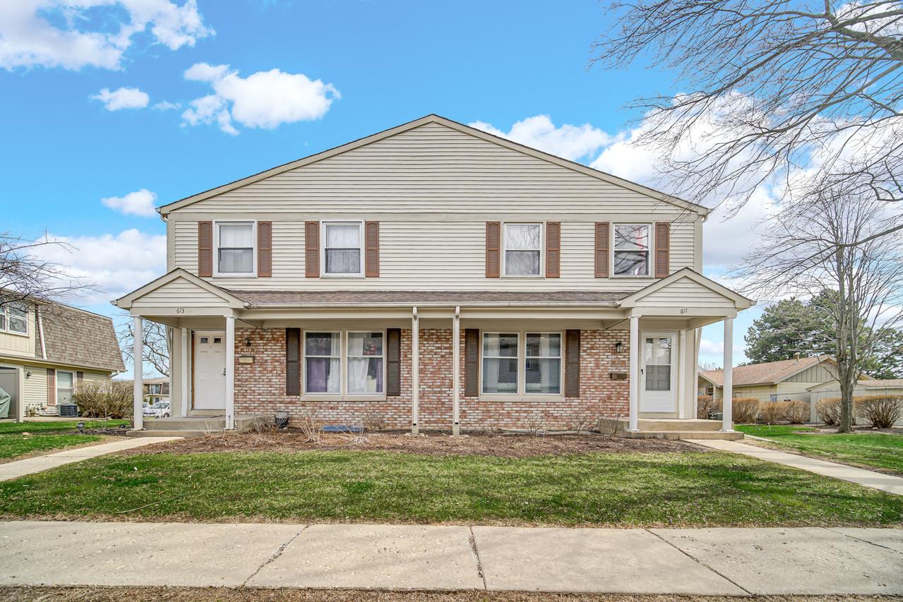 611 Kendall Ct., Schaumburg, IL 60194