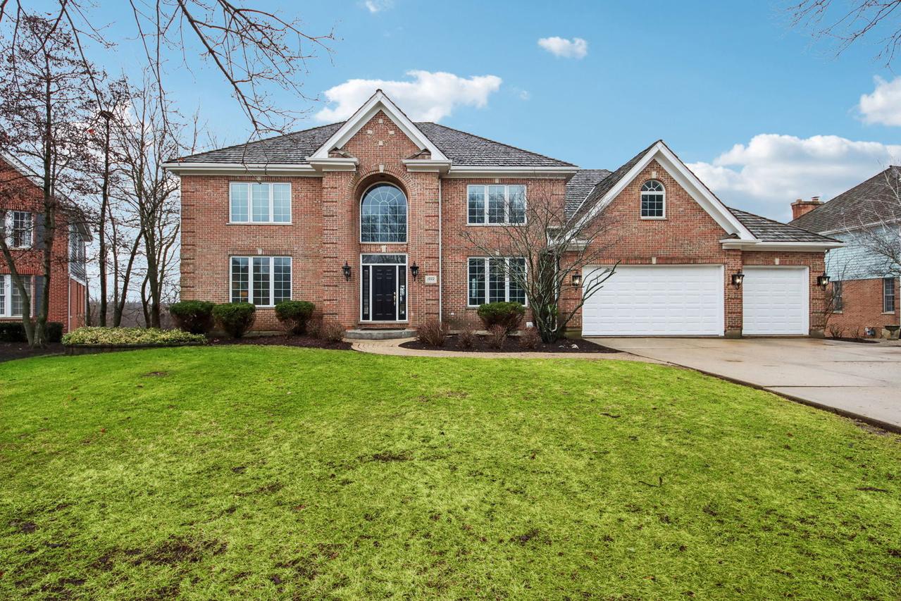 1022 Oakland Dr., Barrington, IL 60010