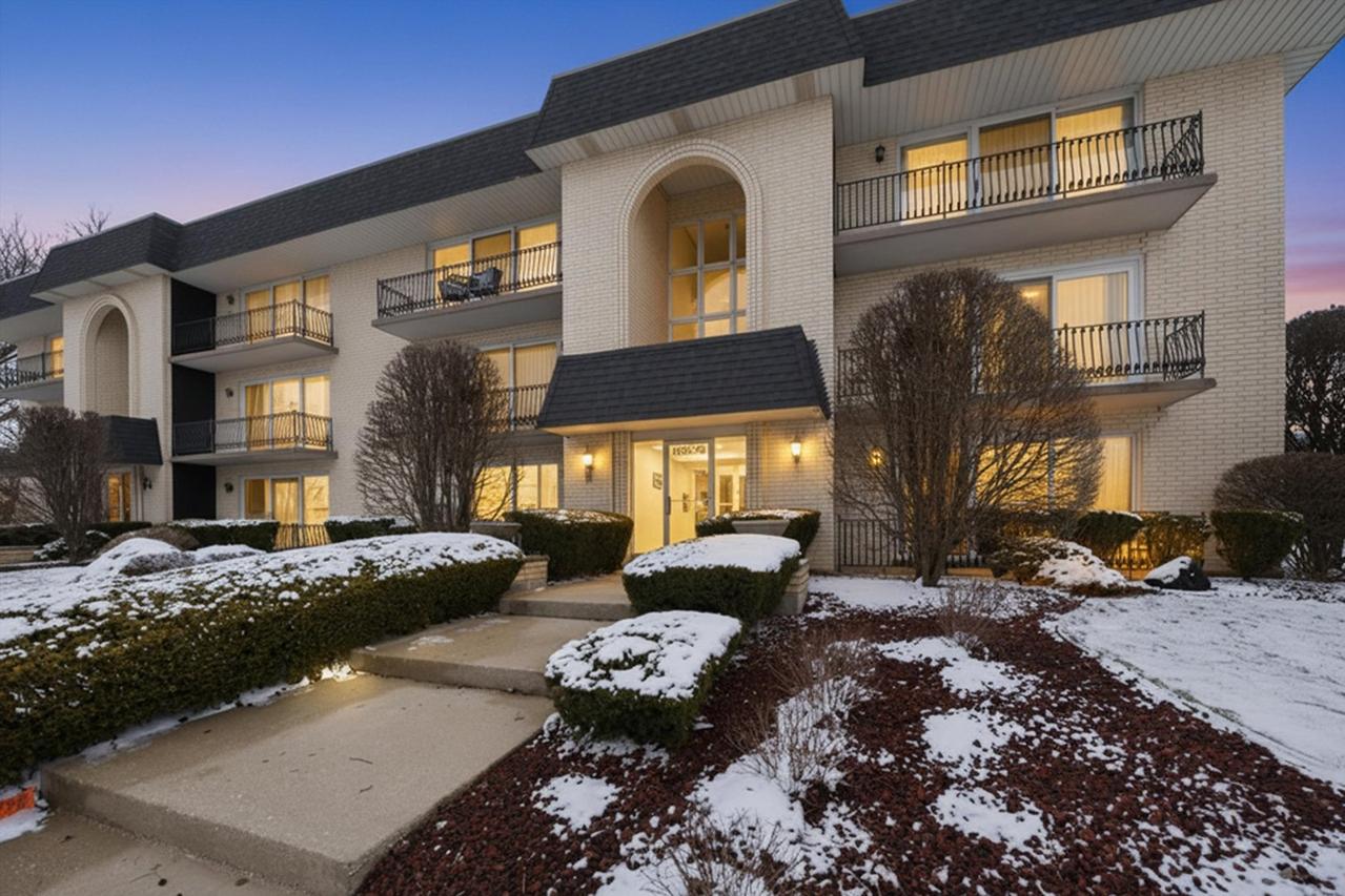15263 Catalina Dr. #2, Orland Park, IL 60462