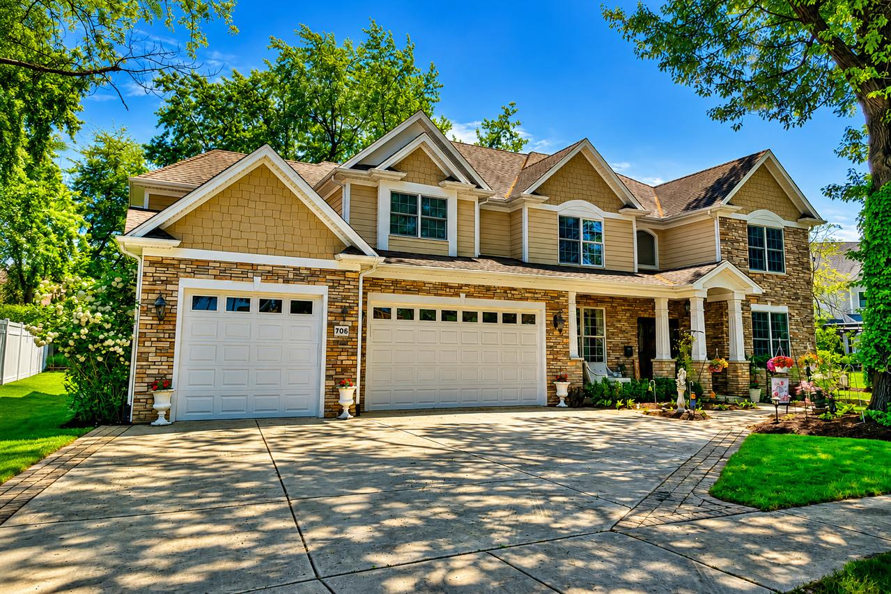 706 Wehrli Dr., Naperville, IL 60540